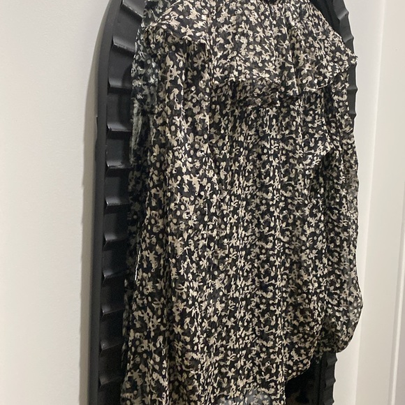 Bishop & Young Ruffle Print Top - Picture 7 of 7